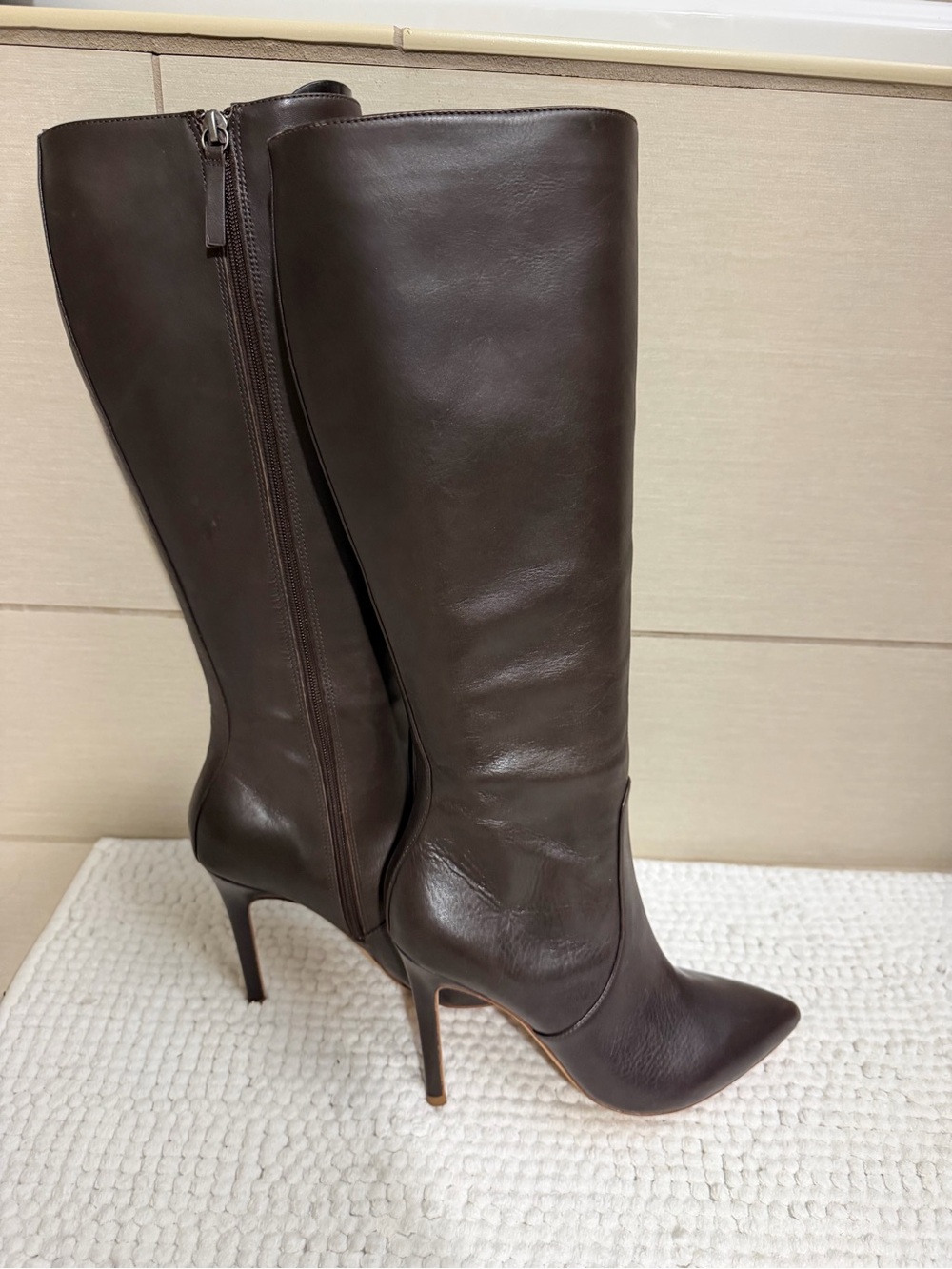 New Halston Heritage Amanda Women's dark brown Leather Knee Boot Size 7M